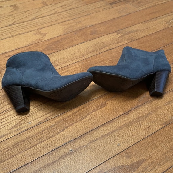 Trend Report Blue Booties - Picture 3 of 5